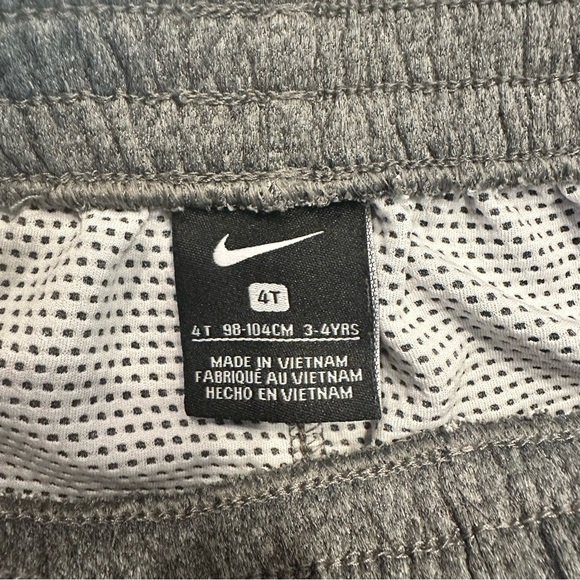 NiKE BOYS DRi-FiT SHORTS // 4T (GREY & BLACK/WHiTE) & 3T (BLUE & YELLOW) - Picture 3 of 10